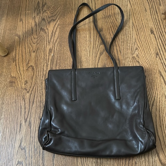 Prada Handbags - Beautiful brown leather Prada tote.